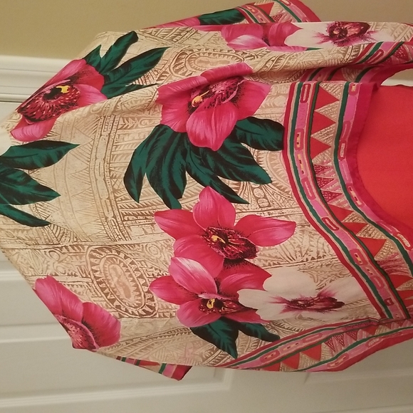 Beautiful silk Oscar De La Renta Studio Scarf - Picture 3 of 8